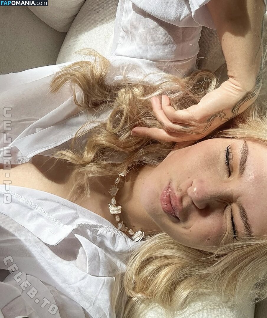 Sxrxhvrx / sxrxh.vrx Nude OnlyFans  Leaked Photo #2