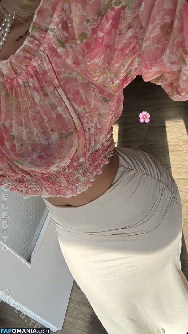 Sxrxhvrx / sxrxh.vrx Nude OnlyFans  Leaked Photo #3