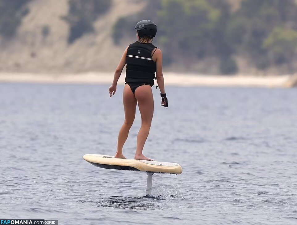 Sydney Sweeney Nude Leaked Photo #149