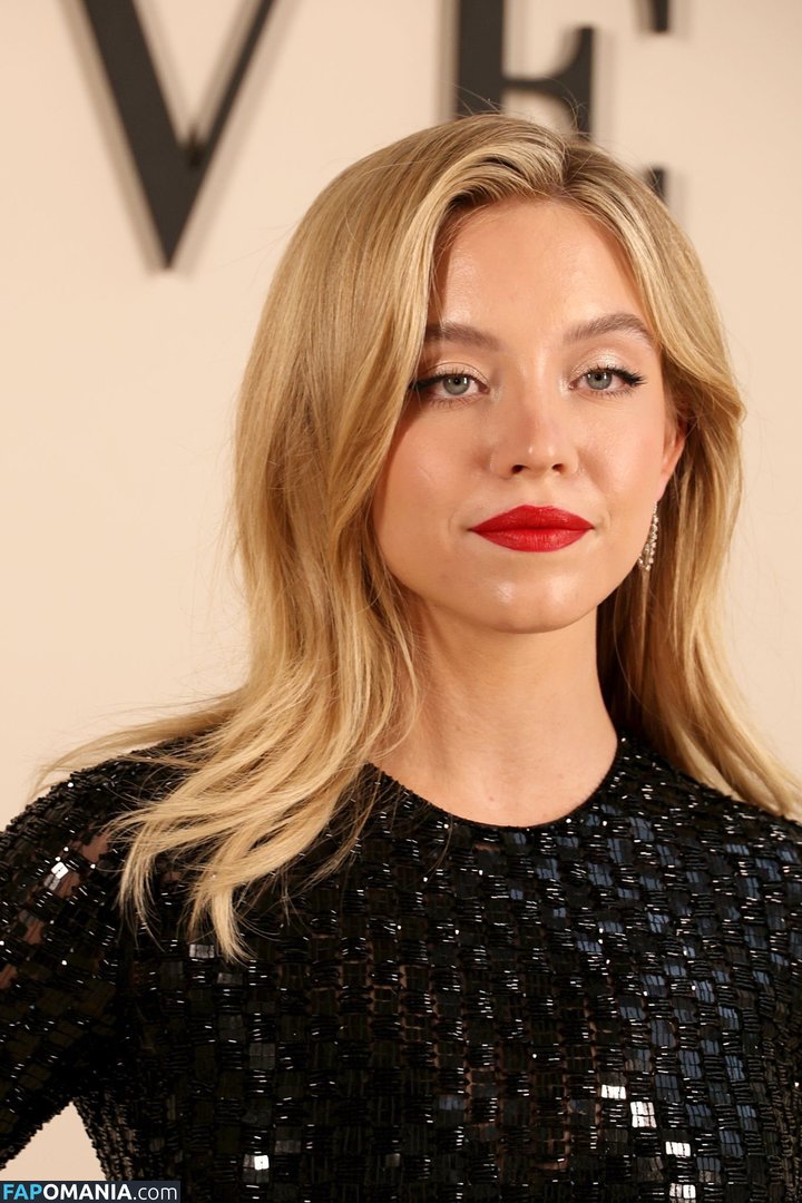 Sydney Sweeney Nude Leaked Photo #187
