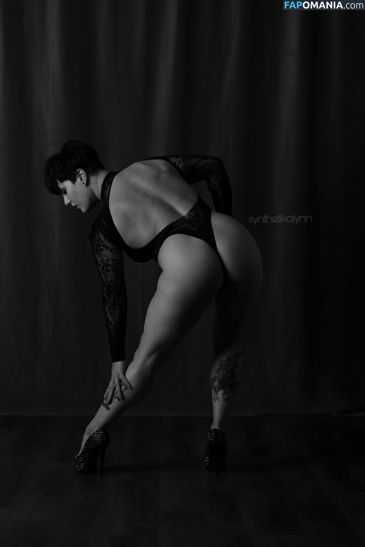 Synthetika Lynn / synthetika_lynn / synthetikalynn Nude OnlyFans  Leaked Photo #1