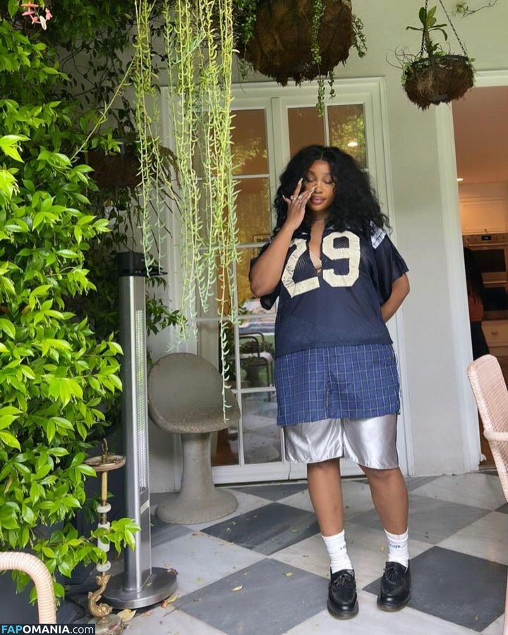 SZA / Solana Rowe / thejad3x Nude OnlyFans  Leaked Photo #4