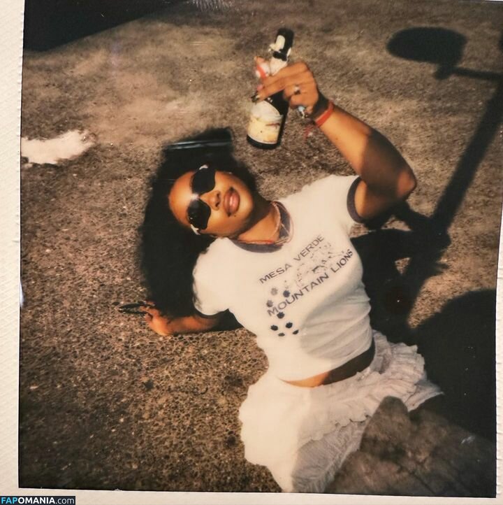 SZA / Solana Rowe / thejad3x Nude OnlyFans  Leaked Photo #8