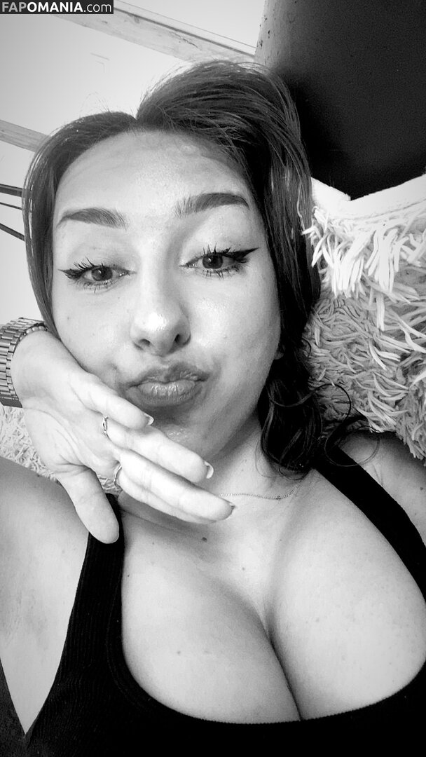 Sznchqt / https: Nude OnlyFans  Leaked Photo #2