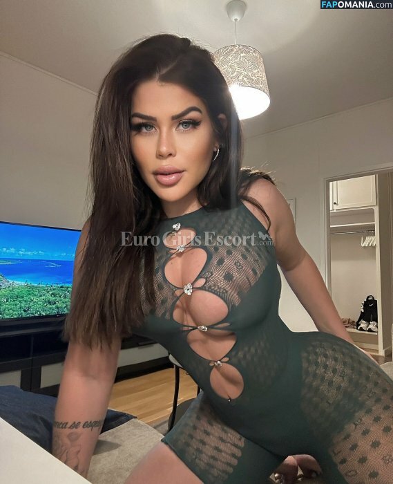 Tais Lambertini / taislambertini10 / talambertini_ Nude OnlyFans  Leaked Photo #41