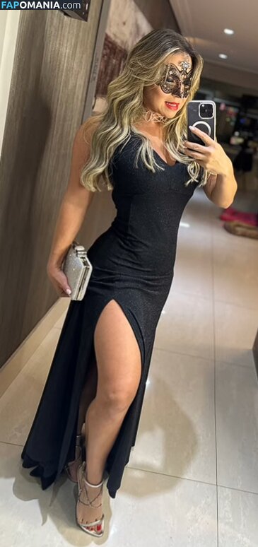 Tati Cariani / taticariani_nutri Nude OnlyFans  Leaked Photo #17