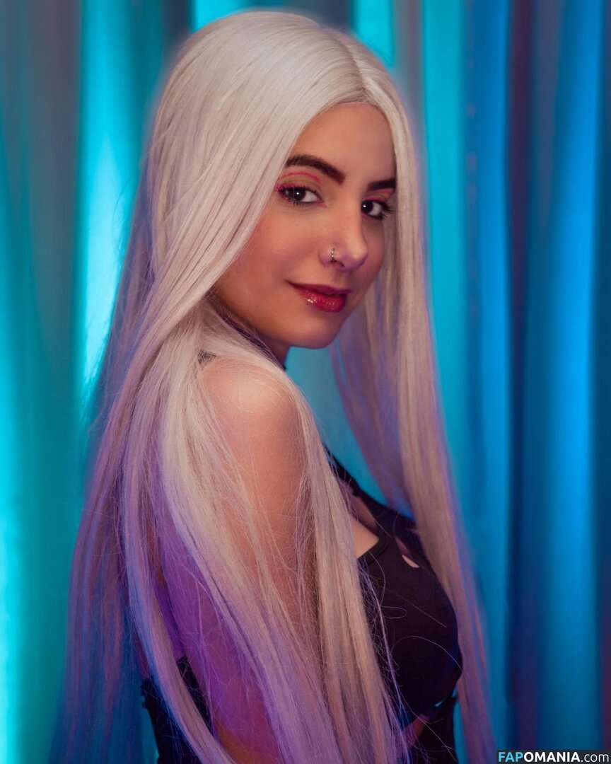 Carol Oliveira / Tawna / tawnaa_ Nude OnlyFans  Leaked Photo #5