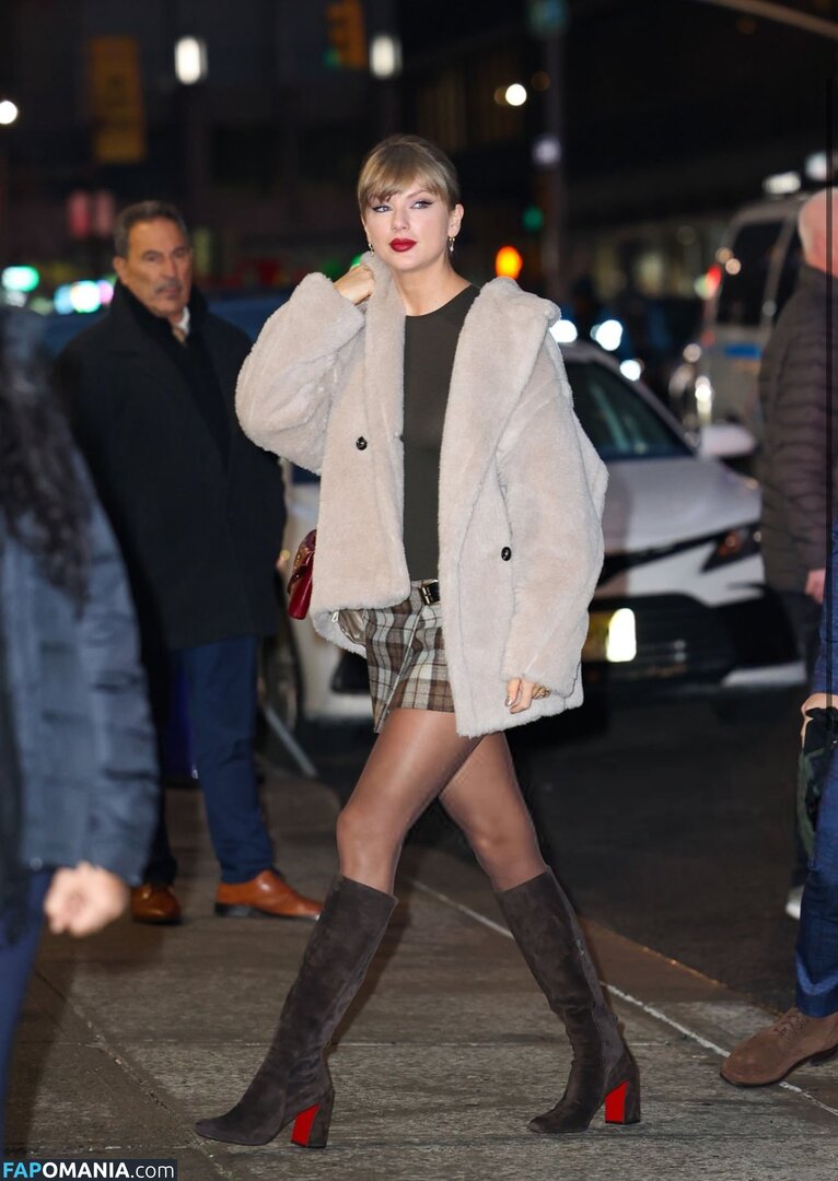 Taylor Swift / taylorswift / taylorswift13 Nude OnlyFans  Leaked Photo #84