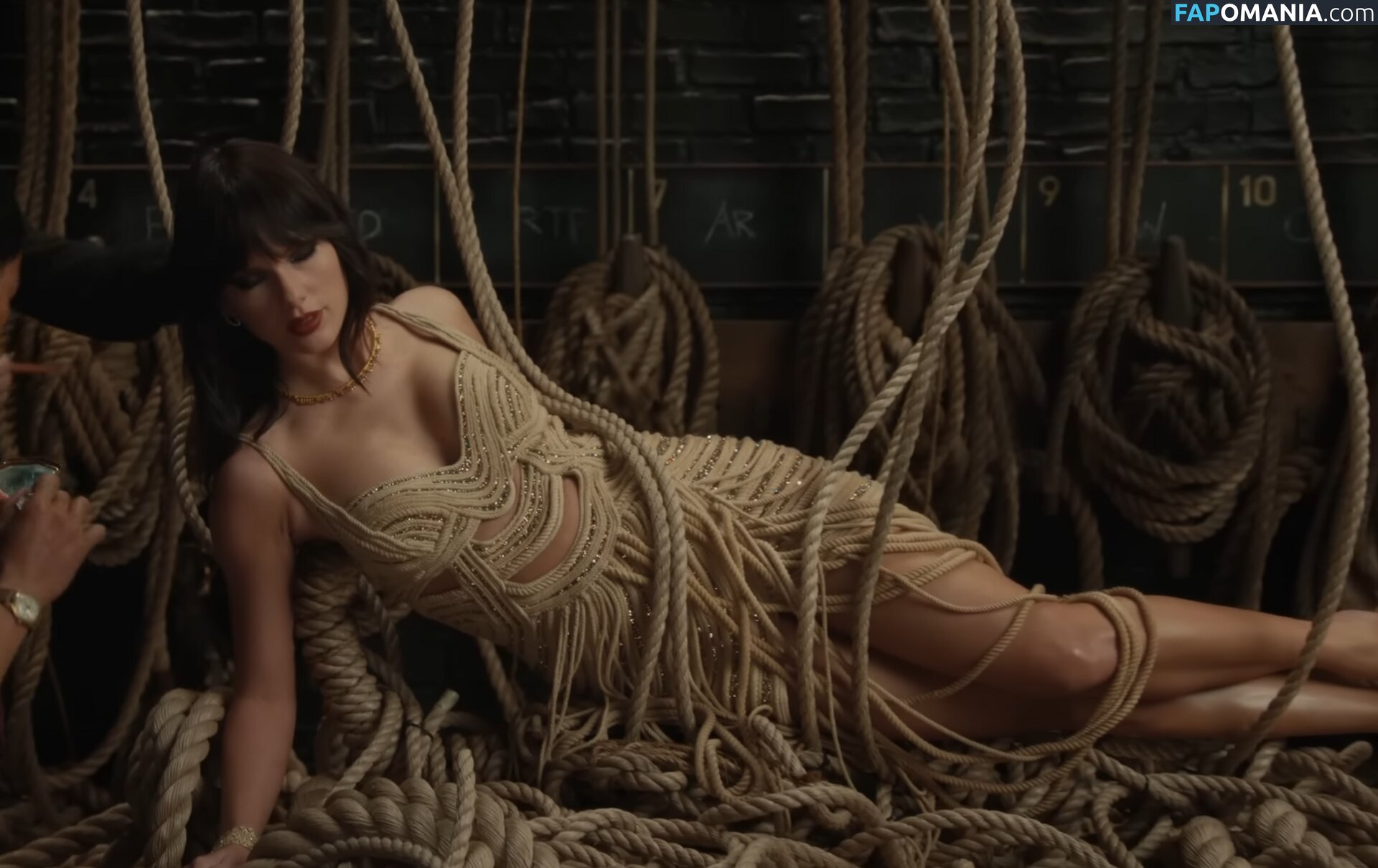 Taylor Swift / taylorswift / taylorswift13 Nude OnlyFans  Leaked Photo #140