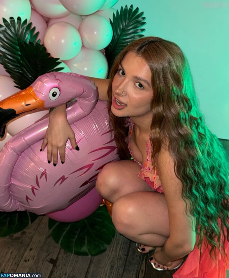 Tenderlybae Nude OnlyFans  Leaked Photo #1