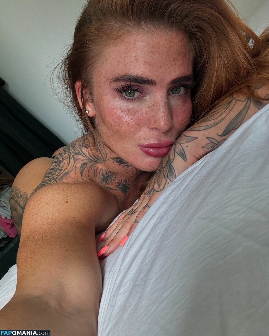 mariafoxieskye / tereza_osladilova / terezkafoxiee Nude OnlyFans  Leaked Photo #2