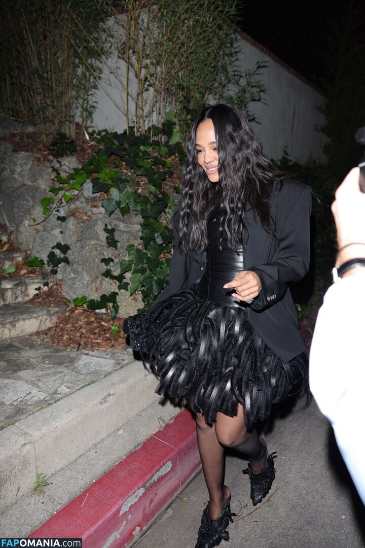 Tessa Thompson / tessamaethompson / tessathompsonx Nude OnlyFans  Leaked Photo #8
