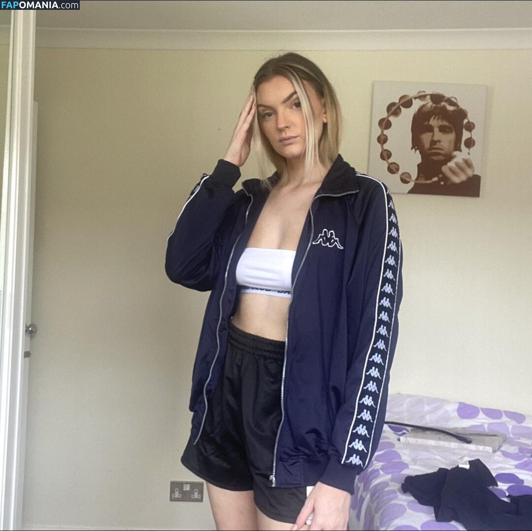 cl0ut / th0tb0t Nude OnlyFans  Leaked Photo #10