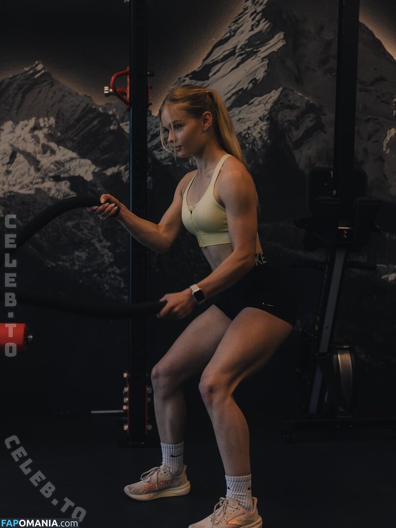 Thatsvroni Nude OnlyFans  Leaked Photo #10