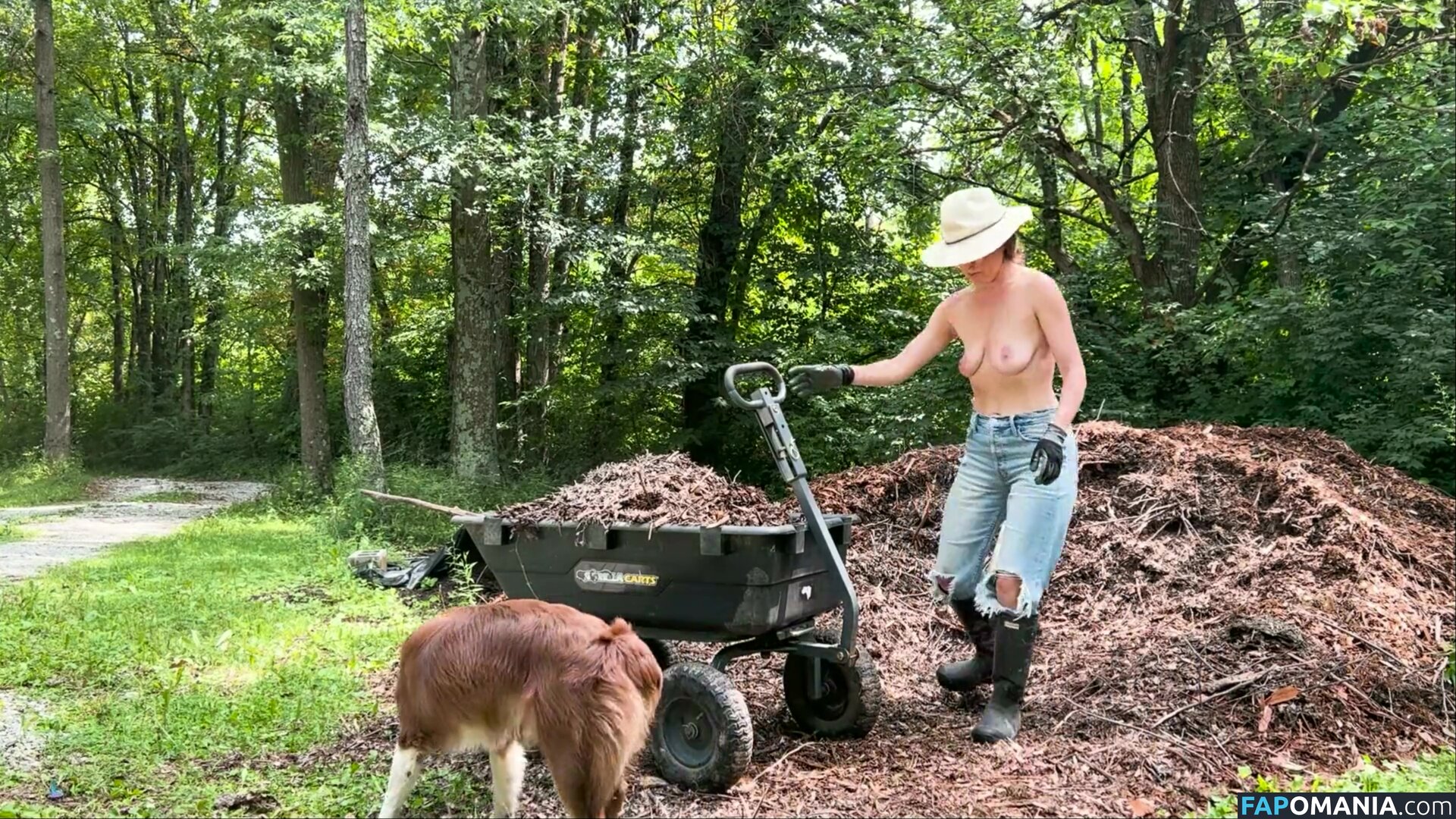 The Naked Gardener Nakedgardener The Naked Gardener