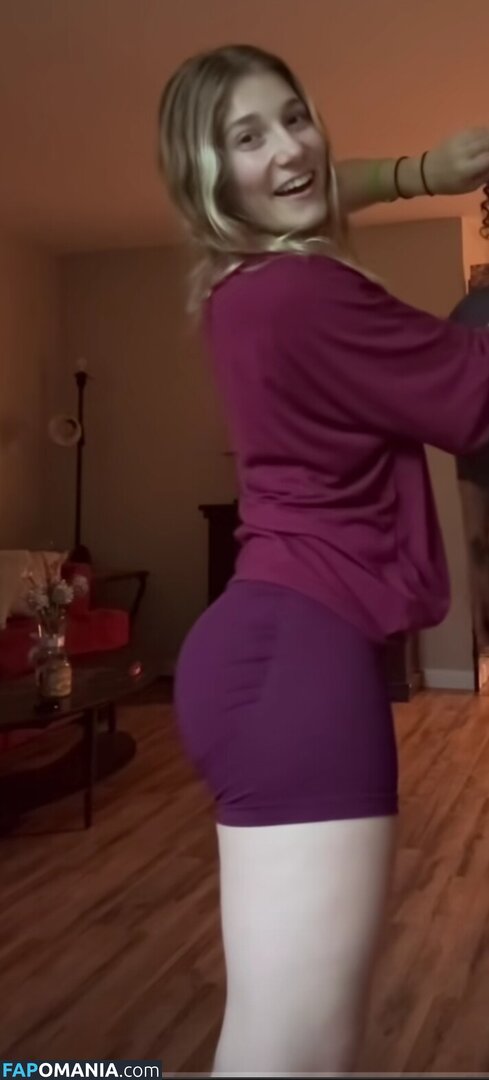 https: / thebigcomfcouch / thebigcomfycouch Nude OnlyFans  Leaked Photo #1