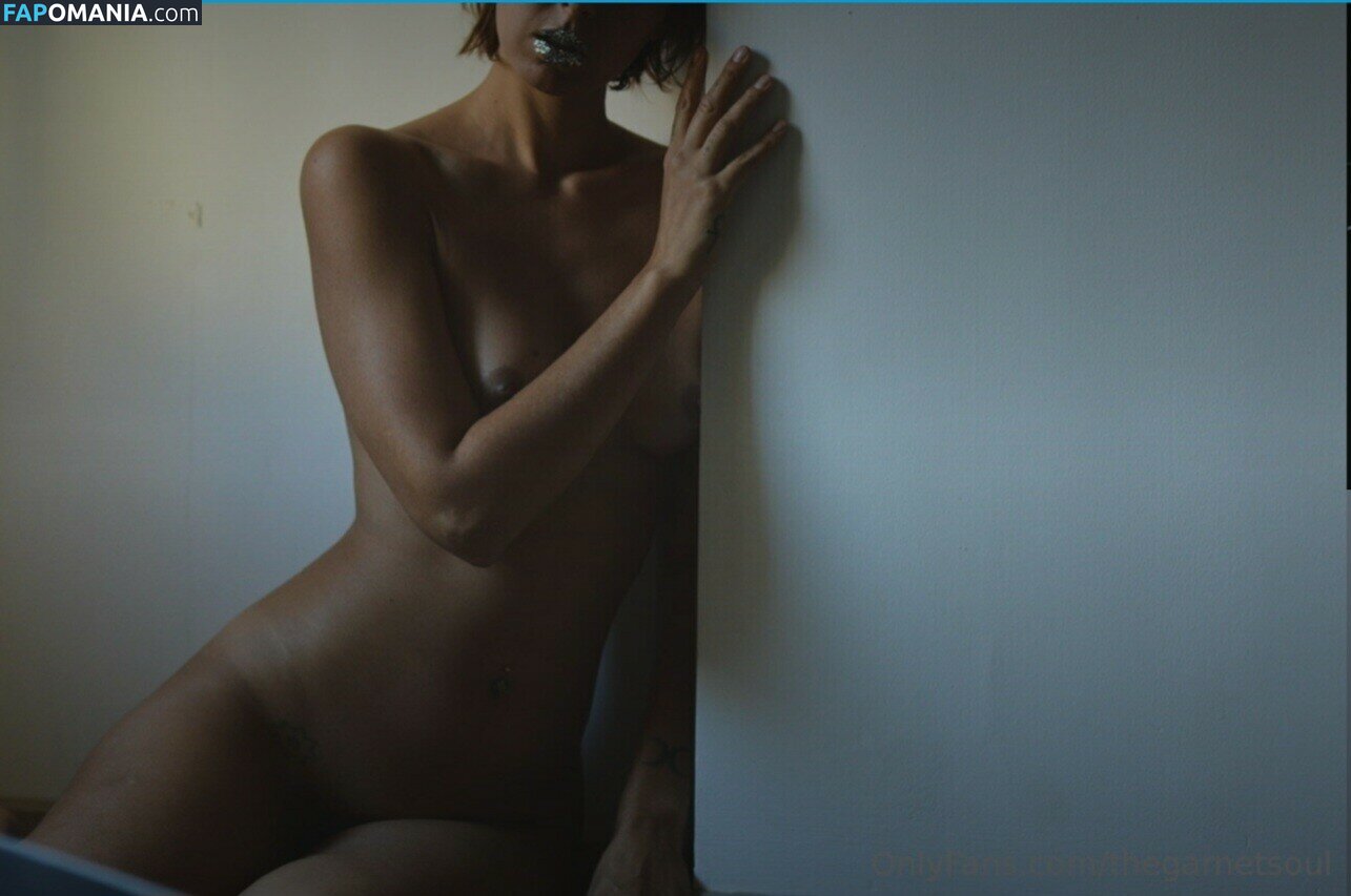 robincy / robincyn / thegarnetsoul Nude OnlyFans  Leaked Photo #19