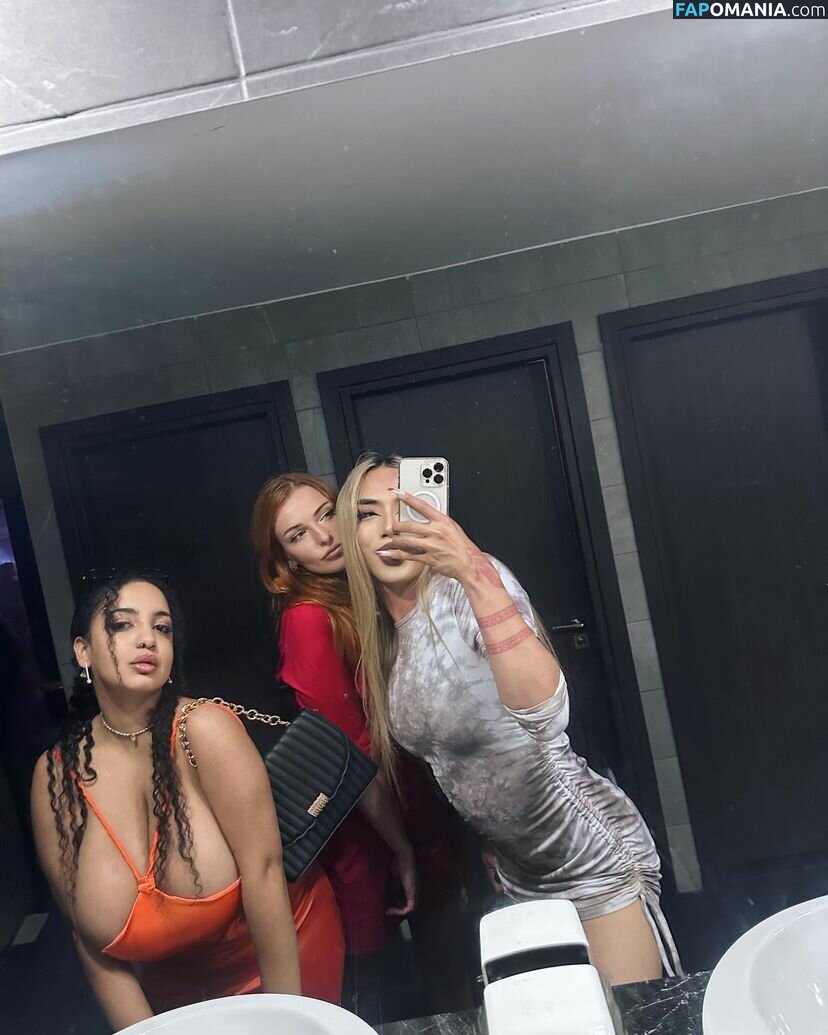 girlinred / thegirlinred0 Nude OnlyFans  Leaked Photo #110