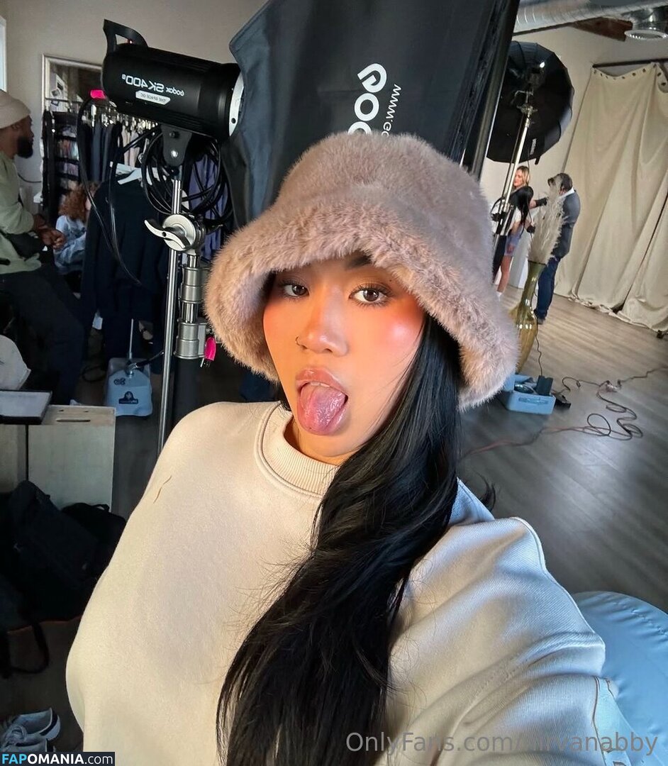 nirvanabby / theonlyyennii Nude OnlyFans  Leaked Photo #1