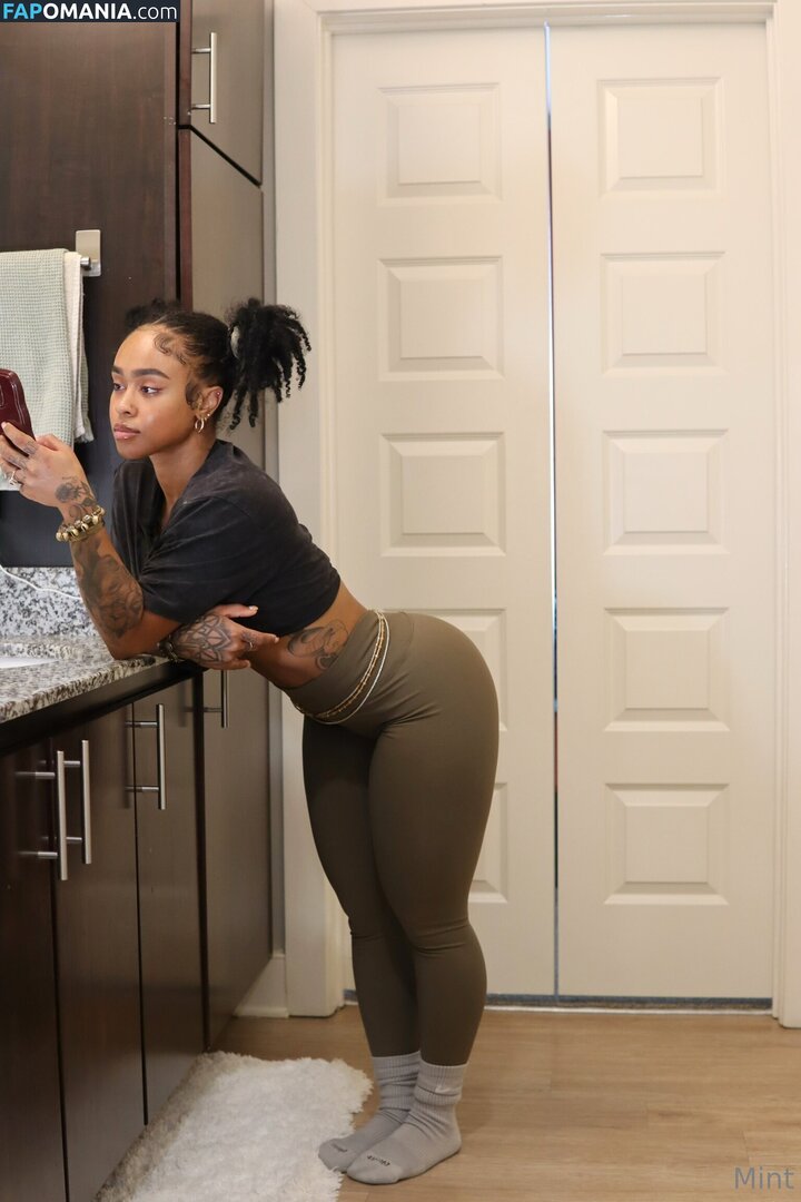 thereal_mint / therealbombshell_mint Nude OnlyFans  Leaked Photo #5