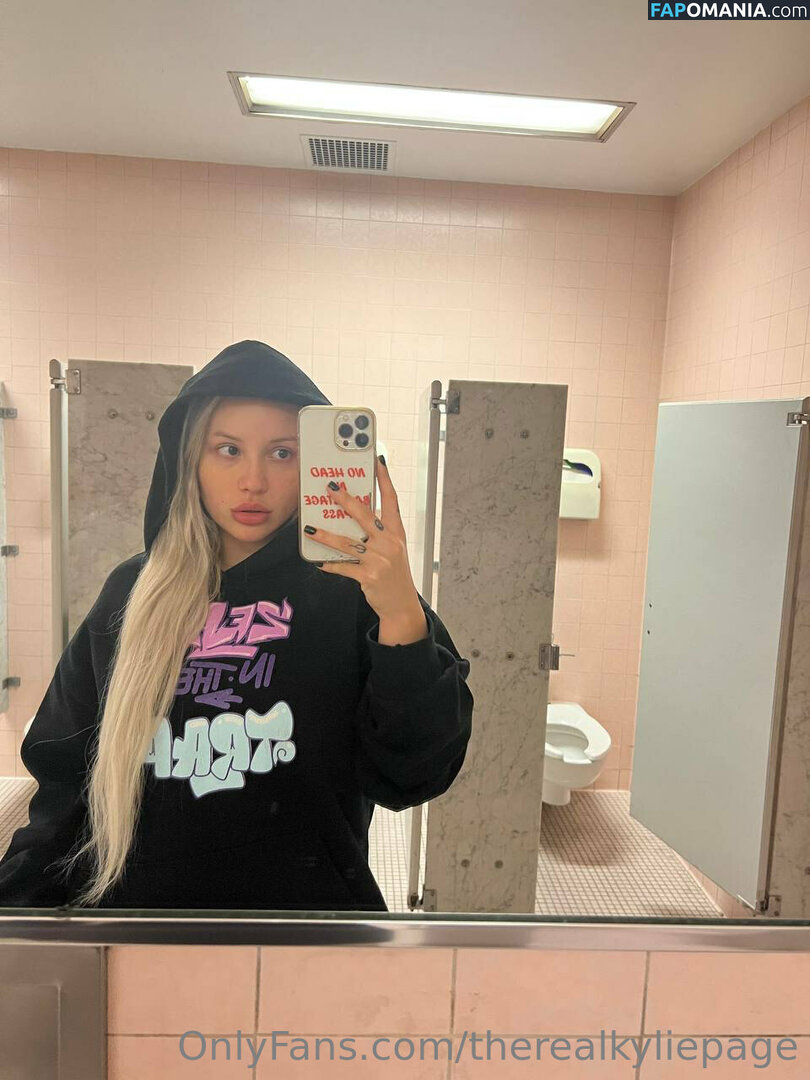 kyliepageofficial / therealkyliepage Nude OnlyFans  Leaked Photo #22