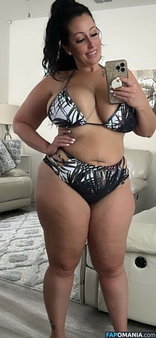diamondntheruff103 / italianuniqueen / thickitalianmami Nude OnlyFans  Leaked Photo #8