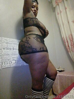 thicknbustybabefree