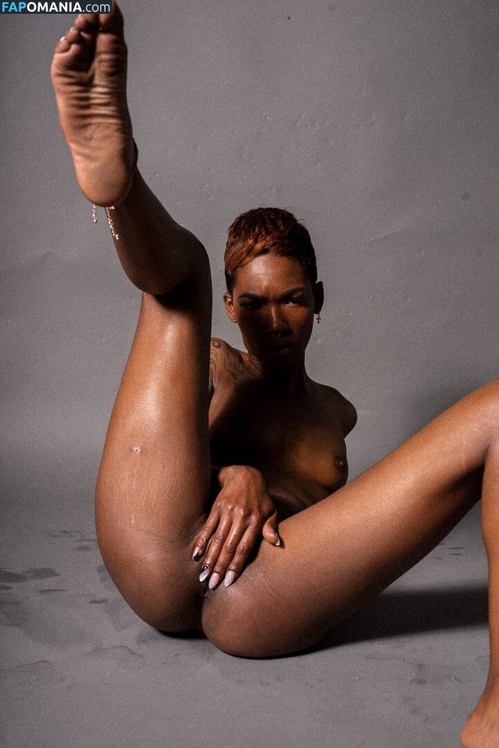 TheRealTiaReid / Tia Reid / corpsdedieu / https: / officialtiareid Nude OnlyFans  Leaked Photo #11