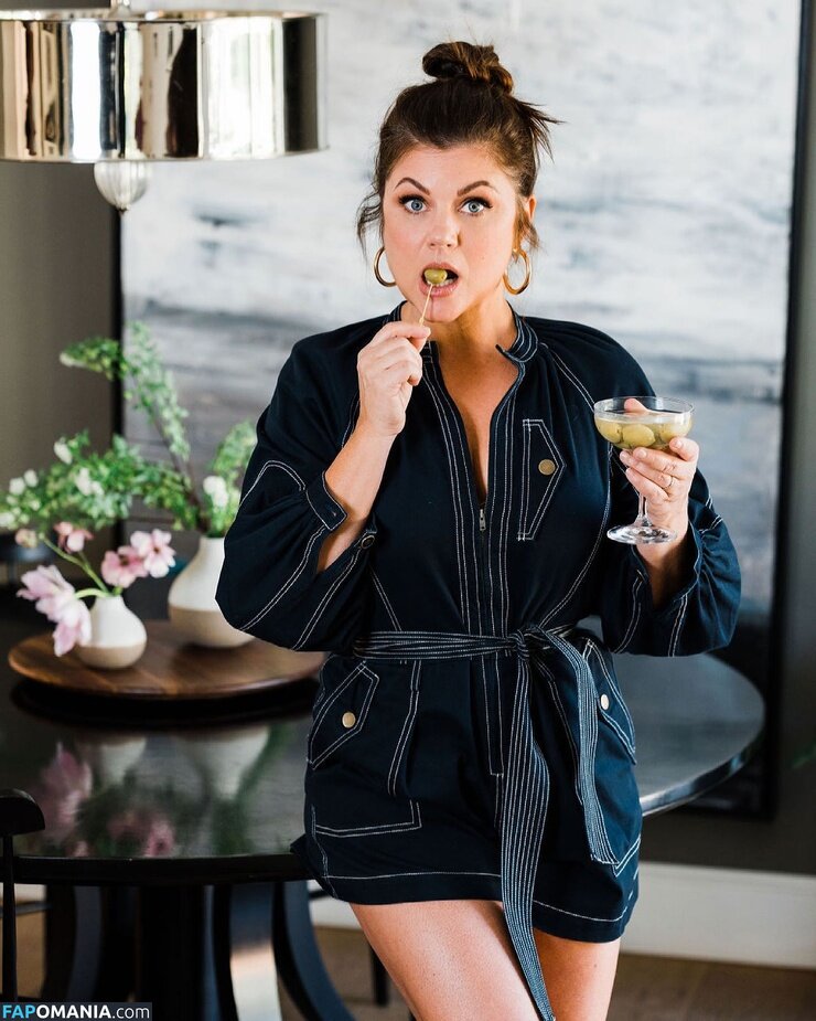 Tiffani Thiessen / tiffanithiessen Nude OnlyFans  Leaked Photo #55