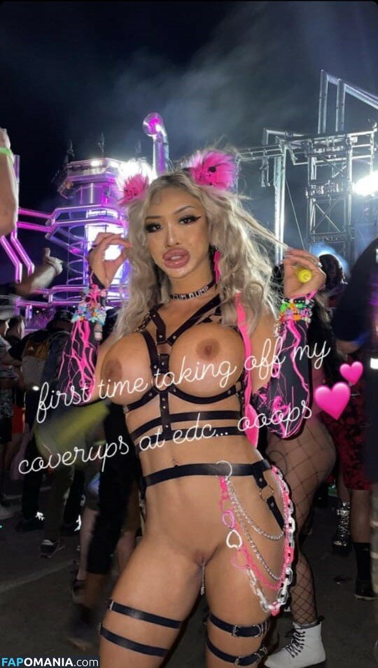 Tiffany Luu / luulii / tluuxox Nude OnlyFans  Leaked Photo #3