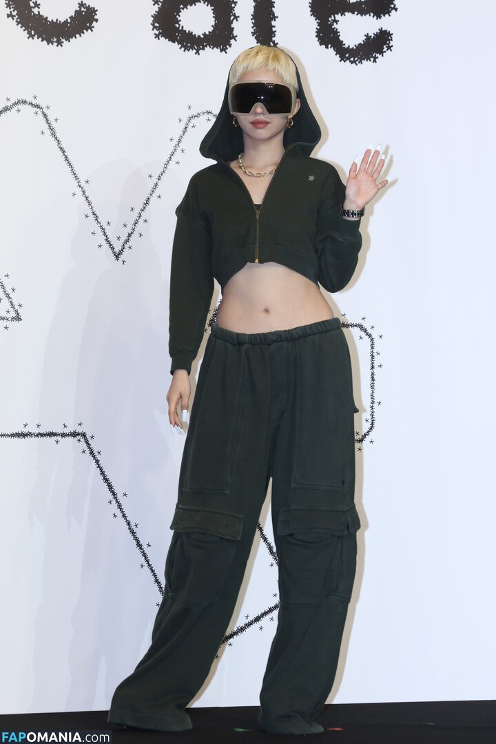 tiny.pretty.j Nude OnlyFans  Leaked Photo #2