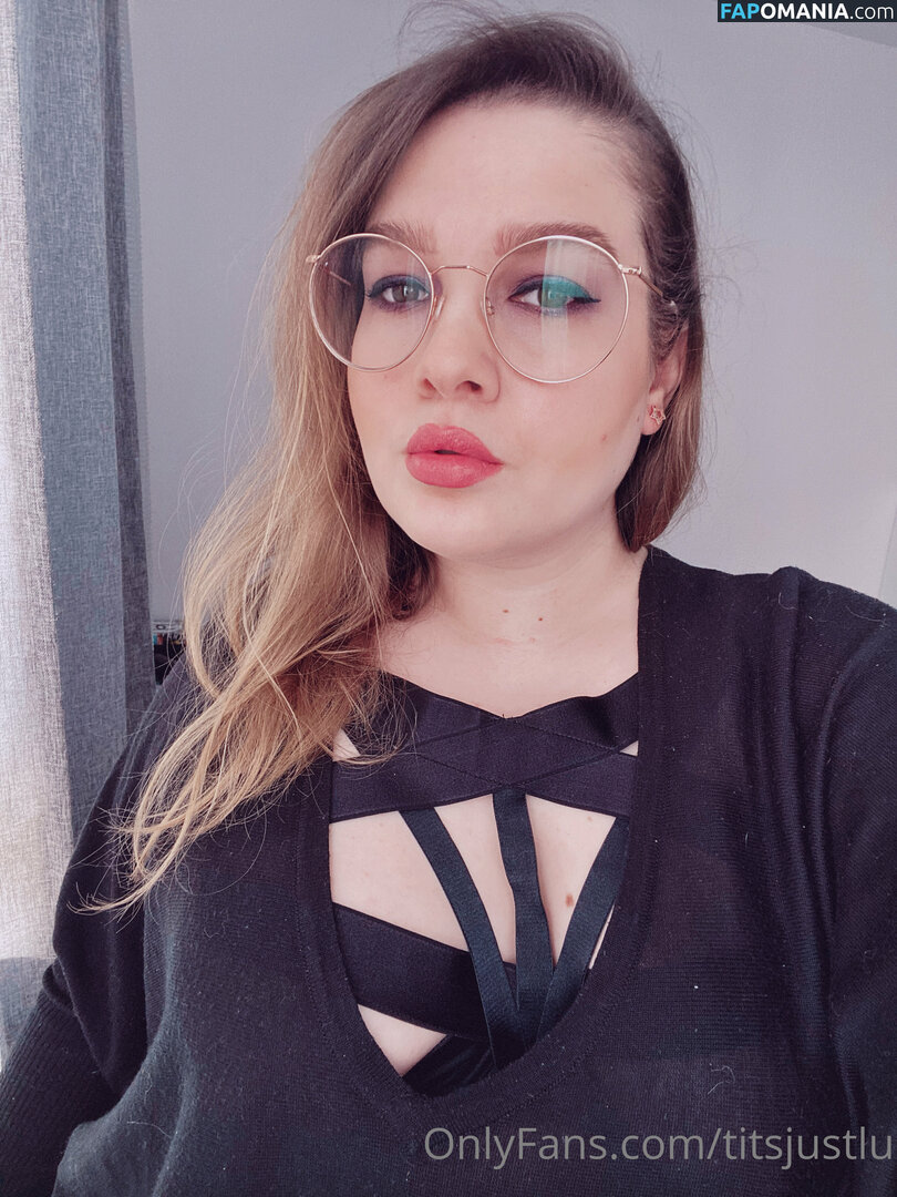titsjustlu Nude OnlyFans  Leaked Photo #2