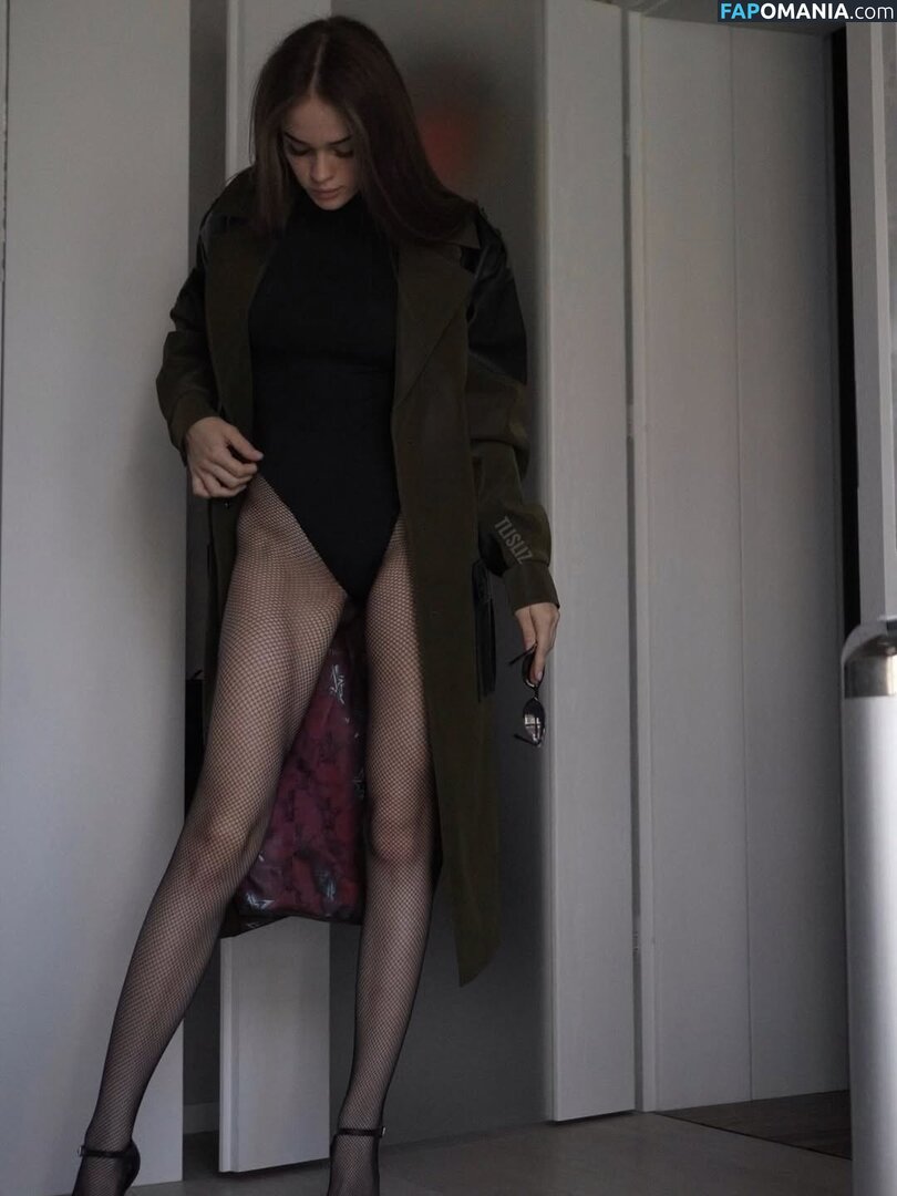 tlisliz Nude OnlyFans  Leaked Photo #3