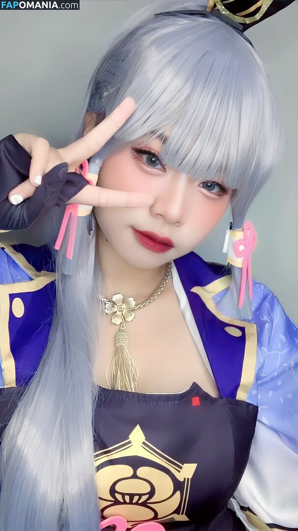 Tobeliie Nude OnlyFans  Leaked Photo #5