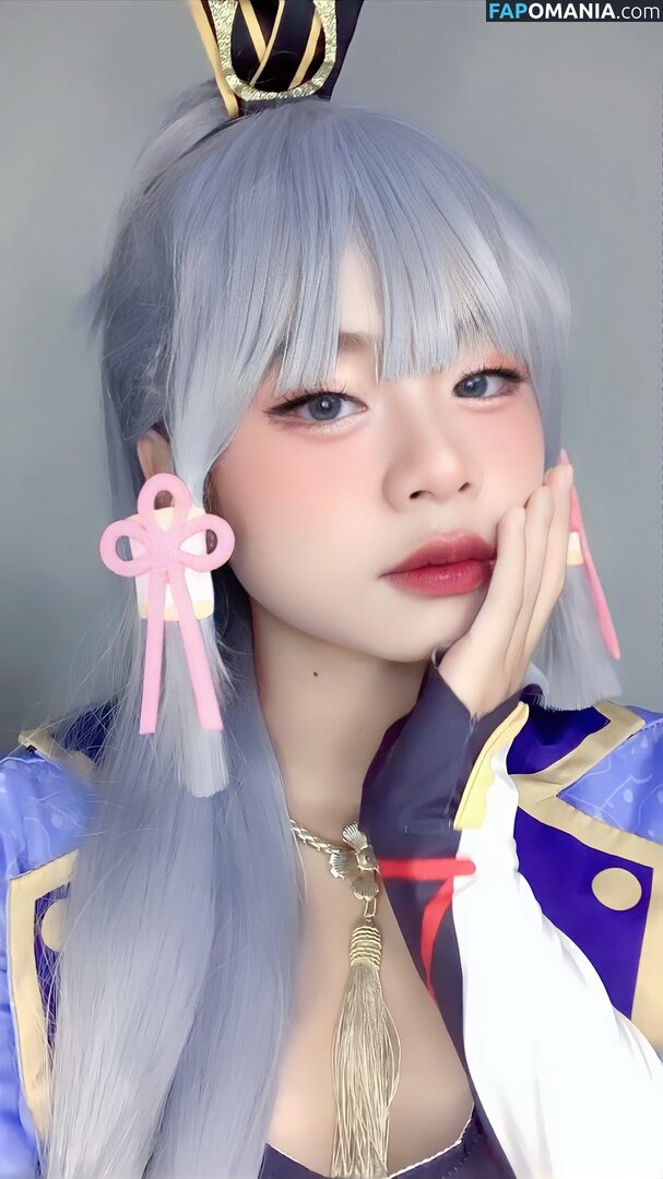 Tobeliie Nude OnlyFans  Leaked Photo #9