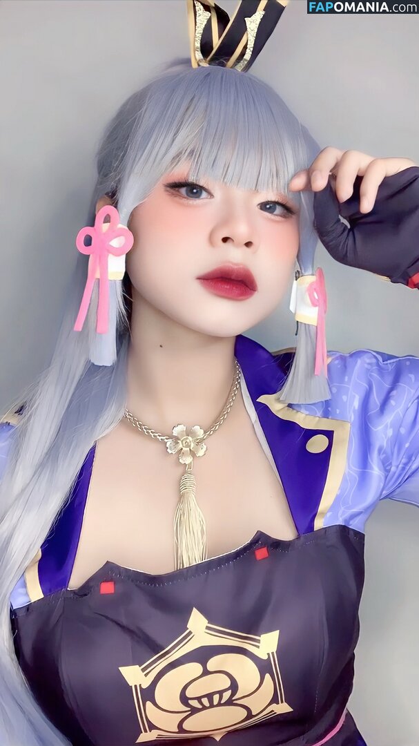 Tobeliie Nude OnlyFans  Leaked Photo #12