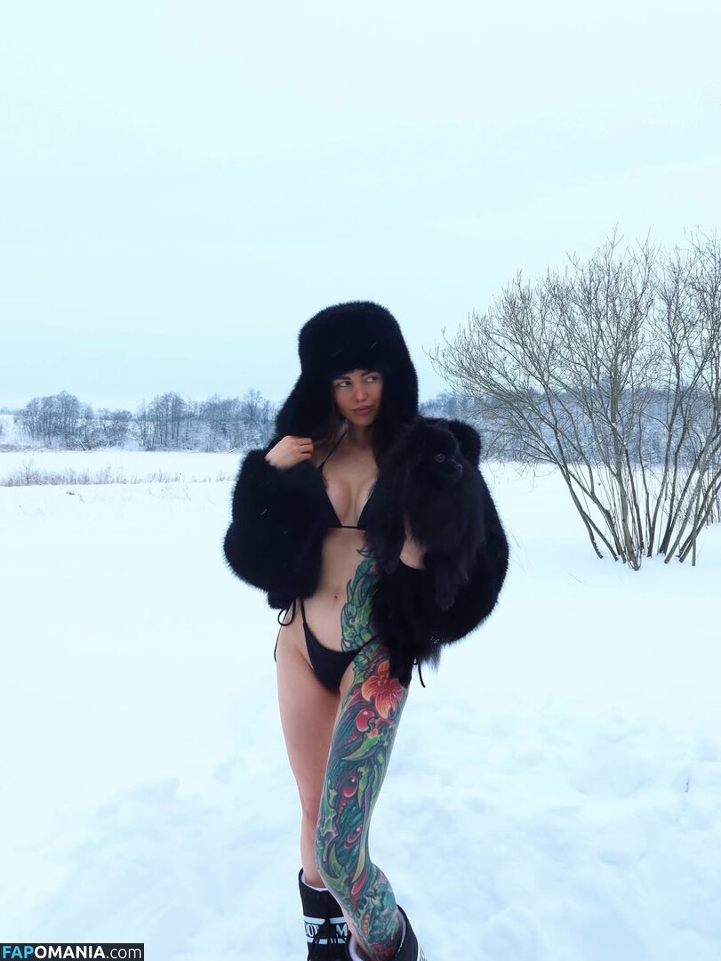 Toma Zhdanova / tomato_mood Nude OnlyFans  Leaked Photo #3