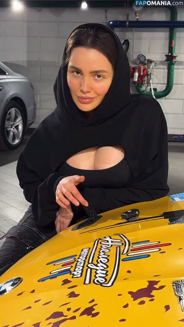 Toma Zhdanova / tomato_mood Nude OnlyFans  Leaked Photo #7