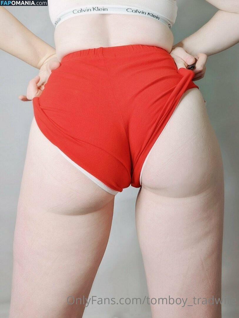 garglegoyle_ / tomboy_tradwife Nude OnlyFans  Leaked Photo #6