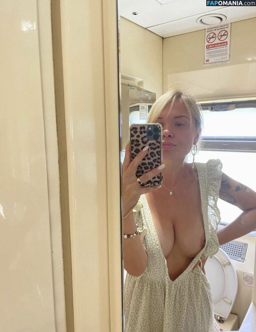 Tomskaya Lubov / l_tomskaia / tomskaya_lyubov_ Nude OnlyFans  Leaked Photo #17
