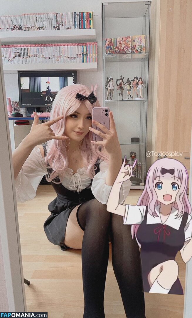 toxicosplay / toxicrosee Nude OnlyFans  Leaked Photo #16