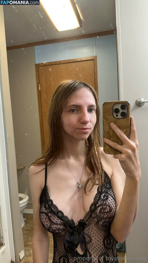 JustinTheTortle / ToyStoryAndiee / andie.out.here Nude OnlyFans  Leaked Photo #1