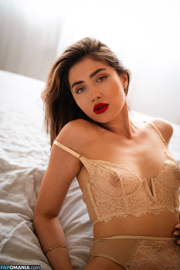 travelmodel.s Nude OnlyFans  Leaked Photo #4