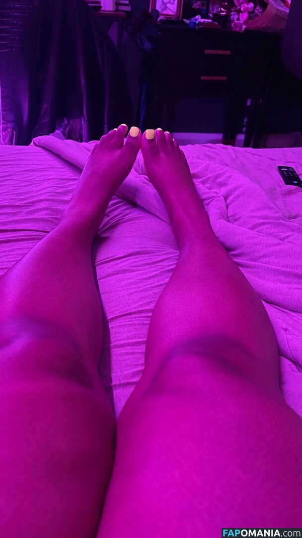 _Trillscott / thequeenzai Nude OnlyFans  Leaked Photo #3