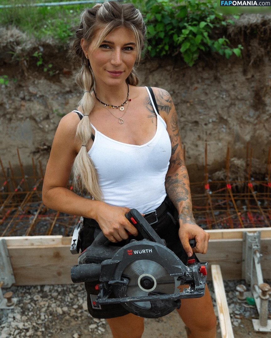 Tschulique Nude OnlyFans  Leaked Photo #6