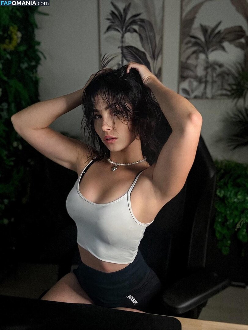 Tslanaxoxo / Yourlanatgirl / Yourlittlelana Nude OnlyFans  Leaked Photo #61