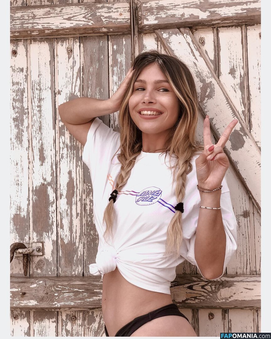 Tslanaxoxo / Yourlanatgirl / Yourlittlelana Nude OnlyFans  Leaked Photo #79