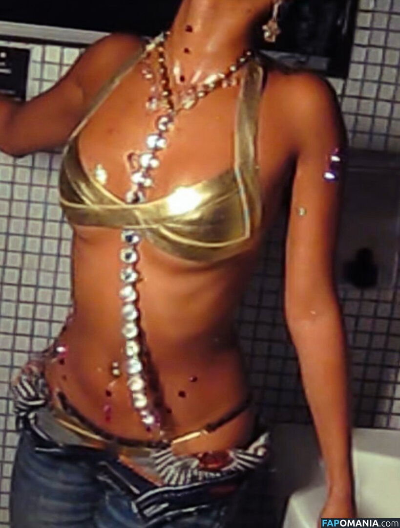 Tyla / Tyllaaaaaaa / https: Nude OnlyFans  Leaked Photo #60
