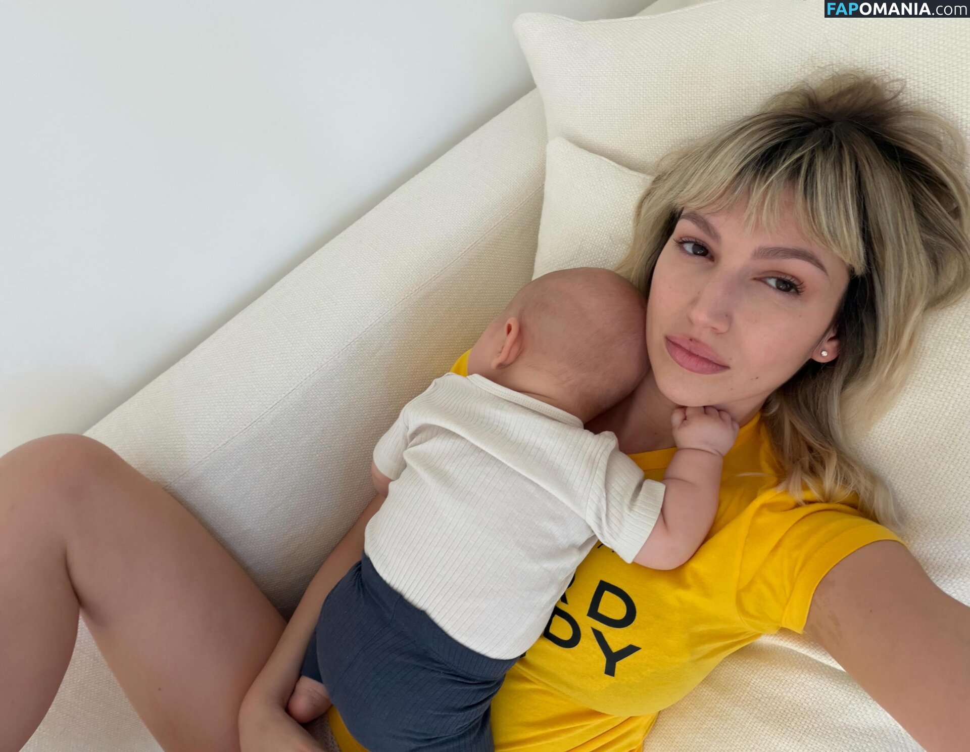 Úrsula Corberó / ursulolita Nude OnlyFans  Leaked Photo #6