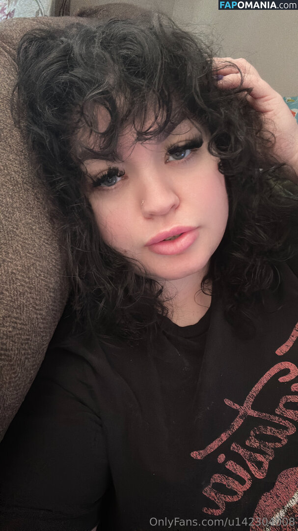 u142304008 Nude OnlyFans  Leaked Photo #2